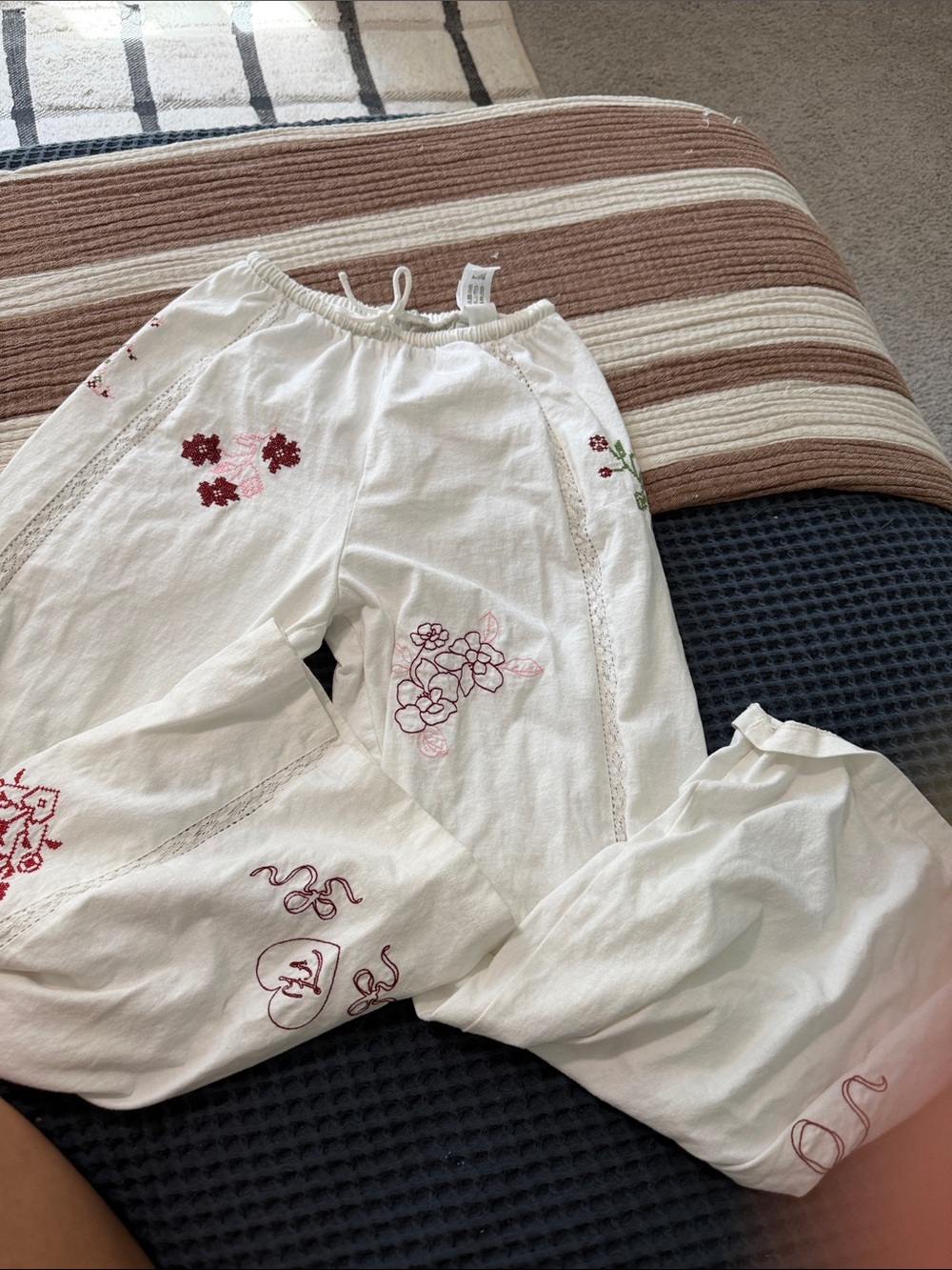 Zara White Pajama Pants with Red & Pink Embroidery